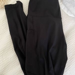 90 large yoga pants with pockets